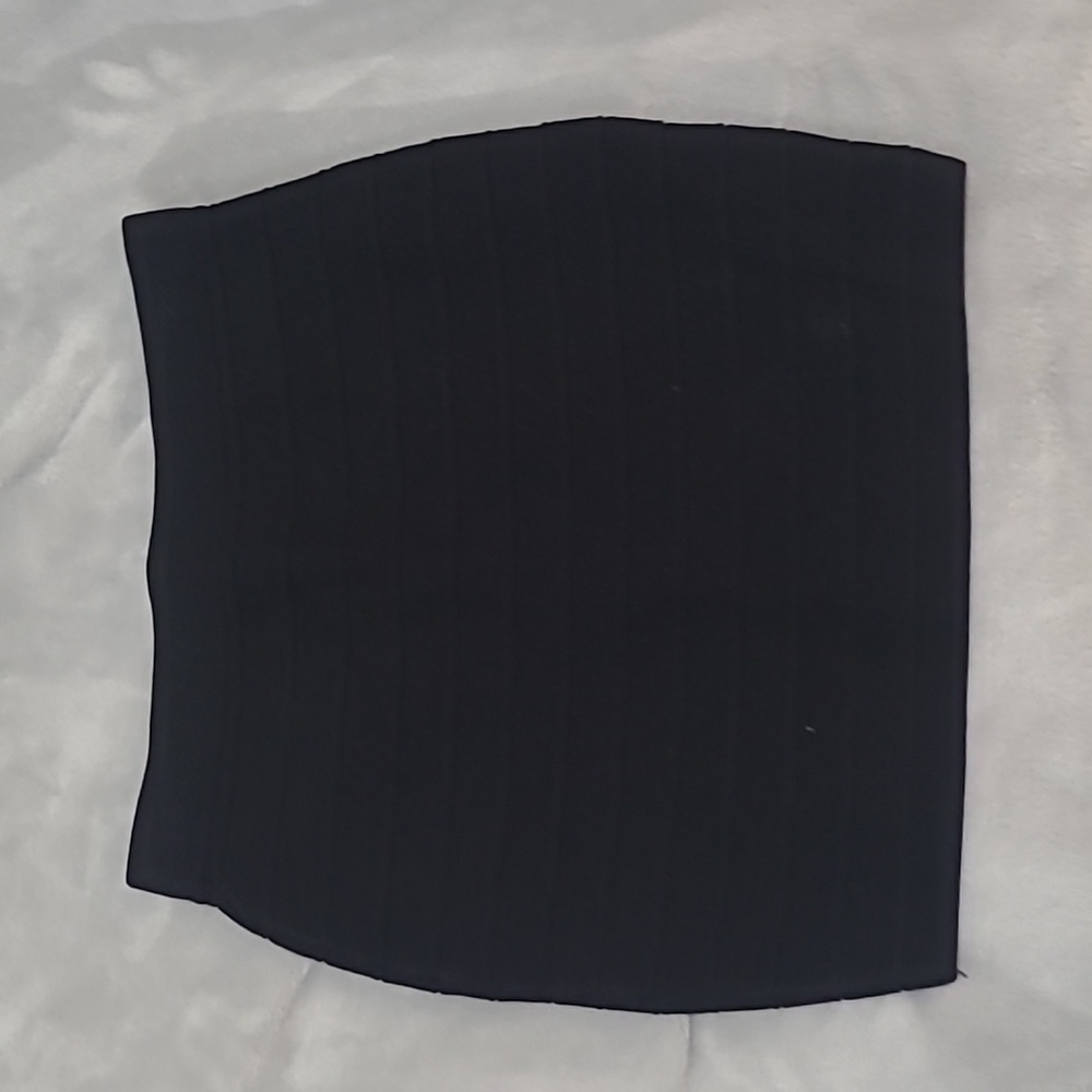 Blk mini fitted skirt